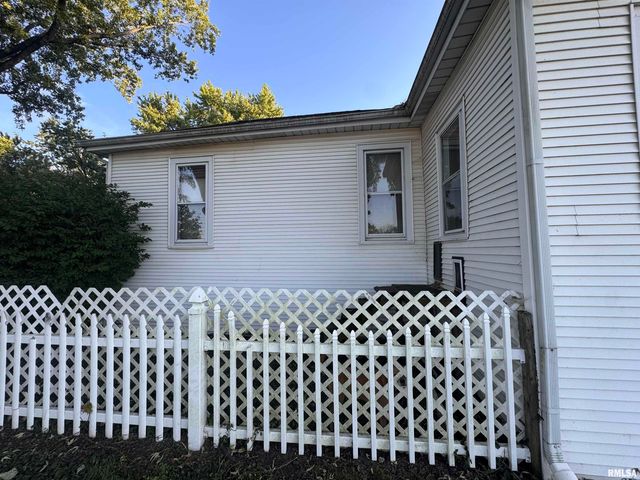 2800 S 13TH Street, Springfield, IL 62703