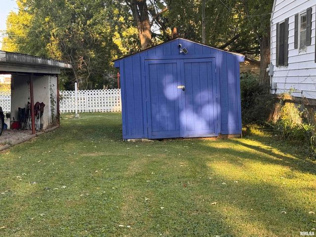 2800 S 13TH Street, Springfield, IL 62703
