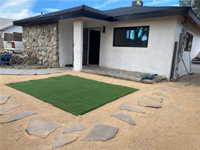 1215 Woodworth, San Fernando, CA 91340