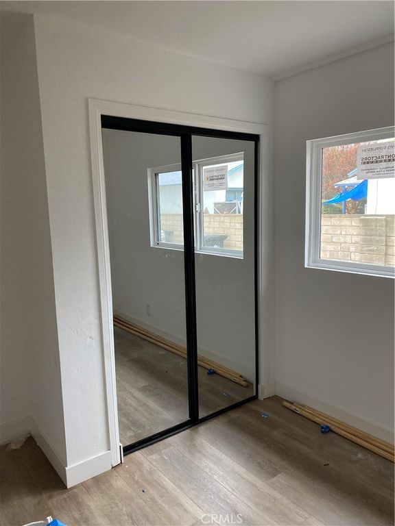 Image 6 of property listing at 1217 1215 Woodworth, San Fernando, CA 91340