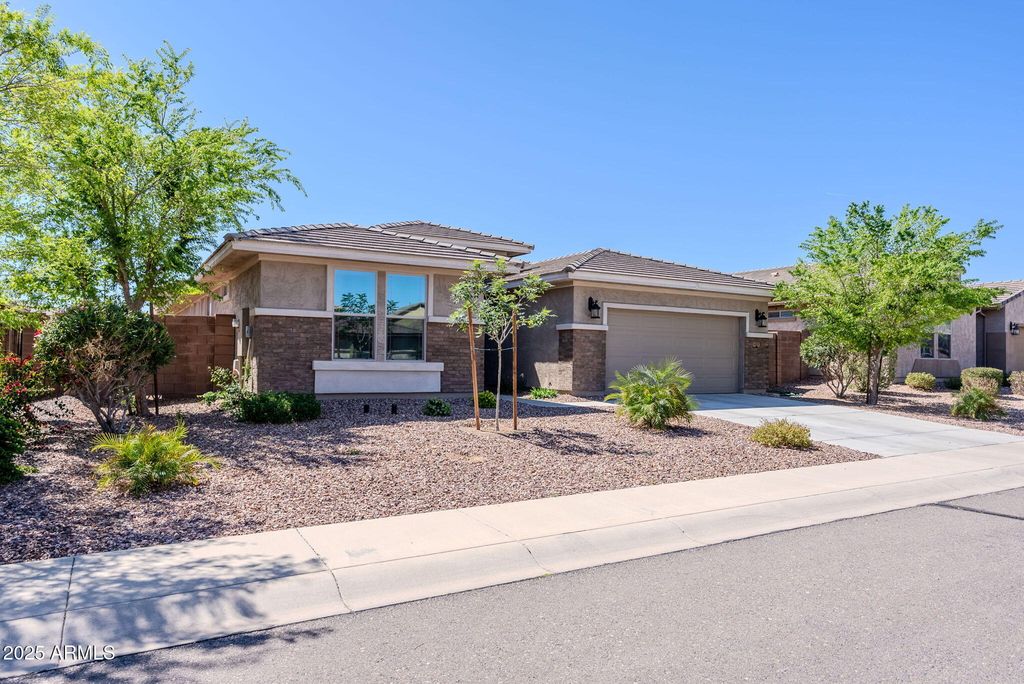 4557 W SOUTH BUTTE Road, San Tan Valley, AZ 85144 — exterior