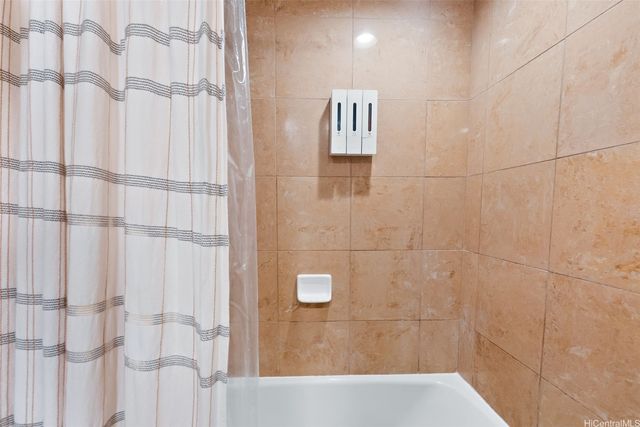 1850 Ala Moana Boulevard 819, Honolulu, HI 96815