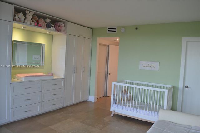 11113 Biscayne Blvd 351, Miami, FL 33181