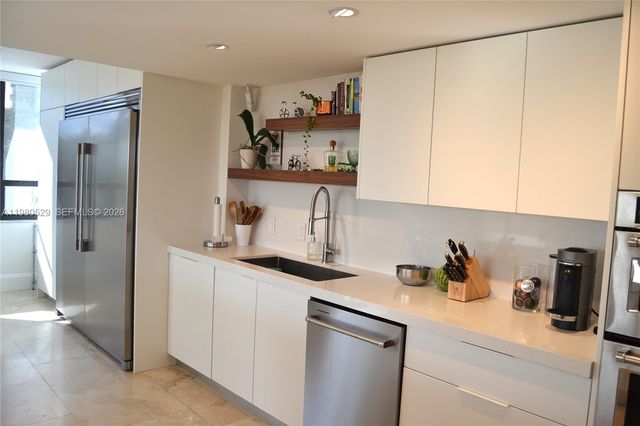 11113 Biscayne Blvd 351, Miami, FL 33181