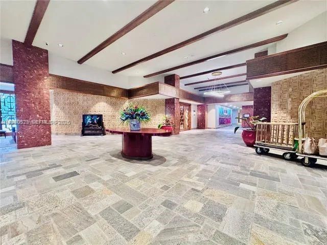 11113 Biscayne Blvd 351, Miami, FL 33181