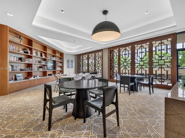 11113 Biscayne Blvd 351, Miami, FL 33181