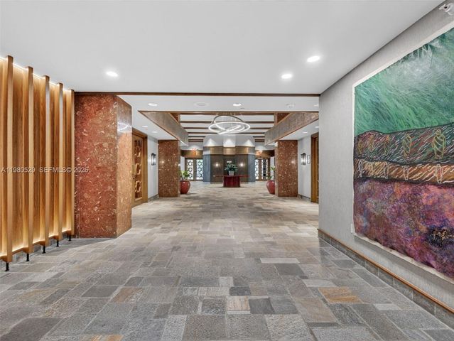 11113 Biscayne Blvd 351, Miami, FL 33181