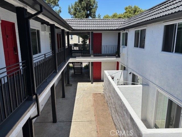 120 E Pine Street, Santa Ana, CA 92701