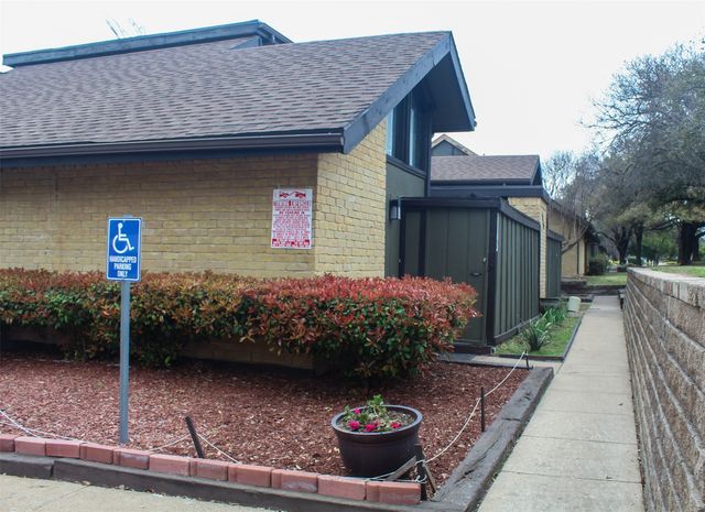 4649 Country Creek Drive 1109, Dallas, TX 75236