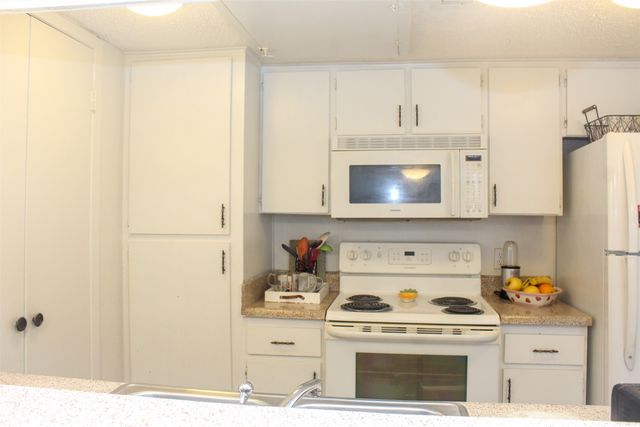 4649 Country Creek Drive 1109, Dallas, TX 75236