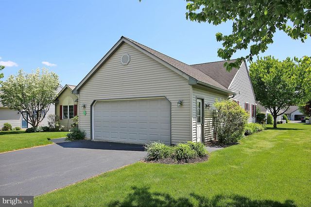 34 SCENIC DR, Myerstown, PA 17067