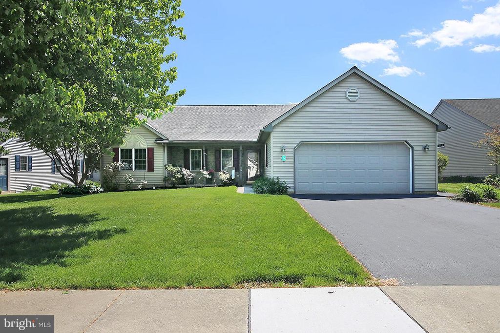 34 SCENIC DR, Myerstown, PA 17067