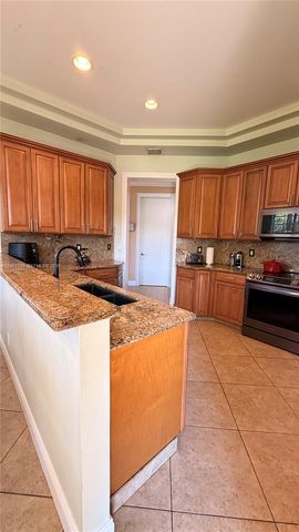 633 SW Jada Rd, Port St. Lucie, FL 34953