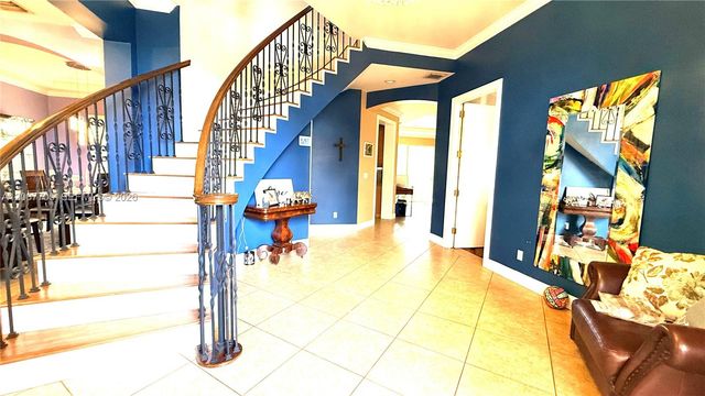 633 SW Jada Rd, Port St. Lucie, FL 34953