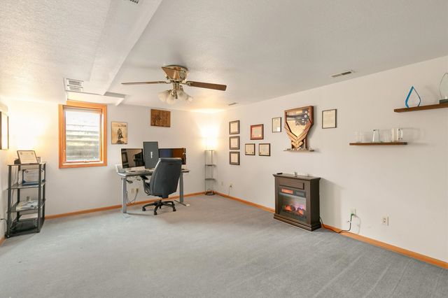 8023 Sutton Drive, Urbandale, IA 50322