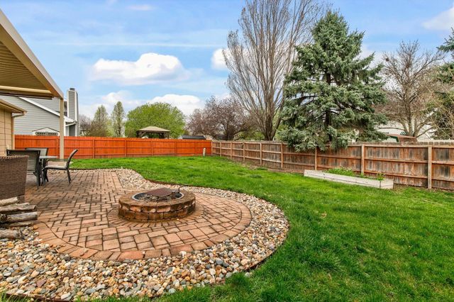 8023 Sutton Drive, Urbandale, IA 50322