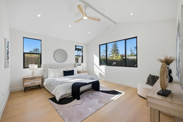 1054 Steinway Avenue, Campbell, CA 95008