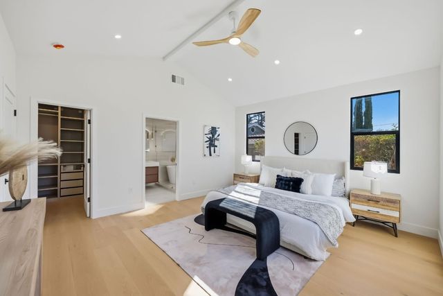 1054 Steinway Avenue, Campbell, CA 95008