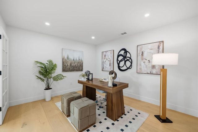 1054 Steinway Avenue, Campbell, CA 95008
