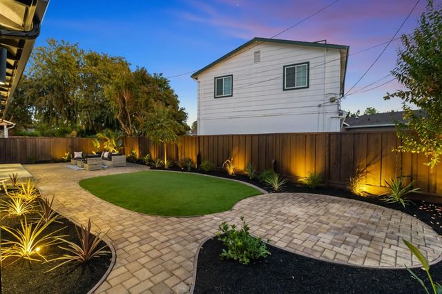 1054 Steinway Avenue, Campbell, CA 95008