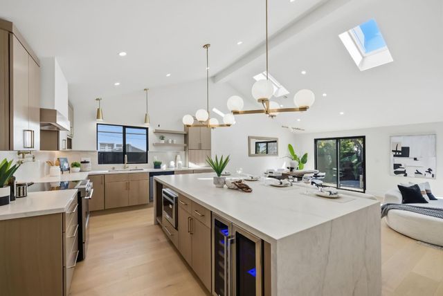 1054 Steinway Avenue, Campbell, CA 95008