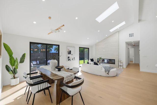 1054 Steinway Avenue, Campbell, CA 95008