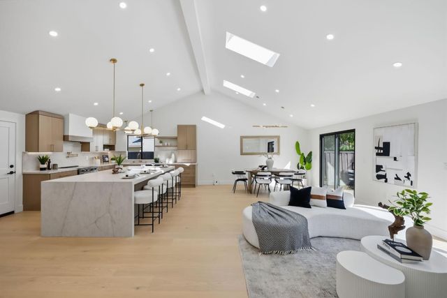 1054 Steinway Avenue, Campbell, CA 95008