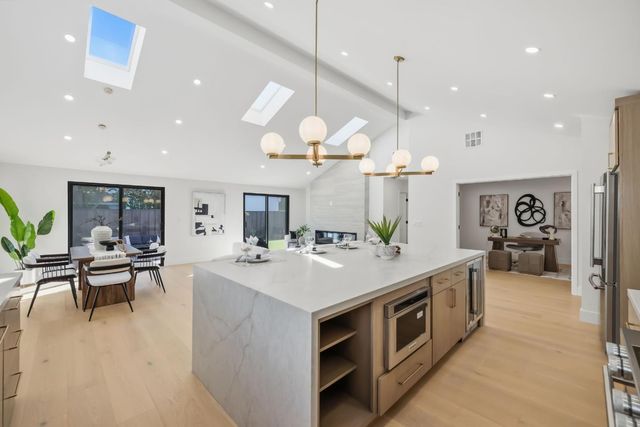 1054 Steinway Avenue, Campbell, CA 95008
