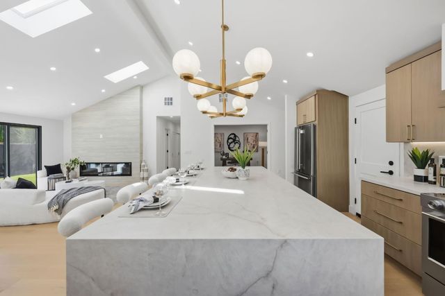 1054 Steinway Avenue, Campbell, CA 95008