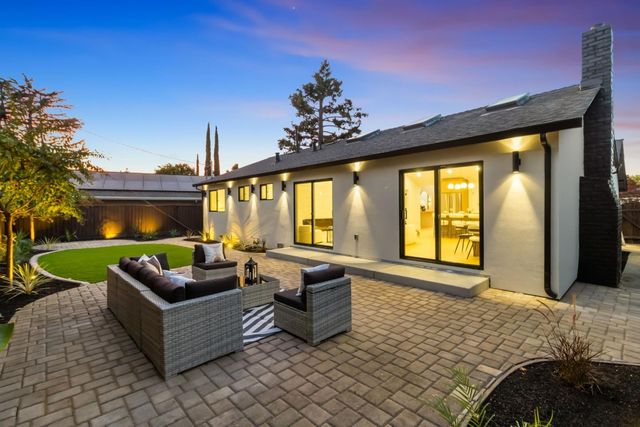 1054 Steinway Avenue, Campbell, CA 95008