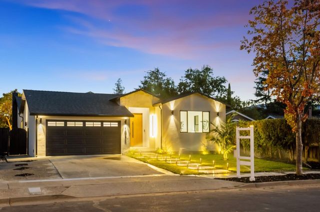 1054 Steinway Avenue, Campbell, CA 95008