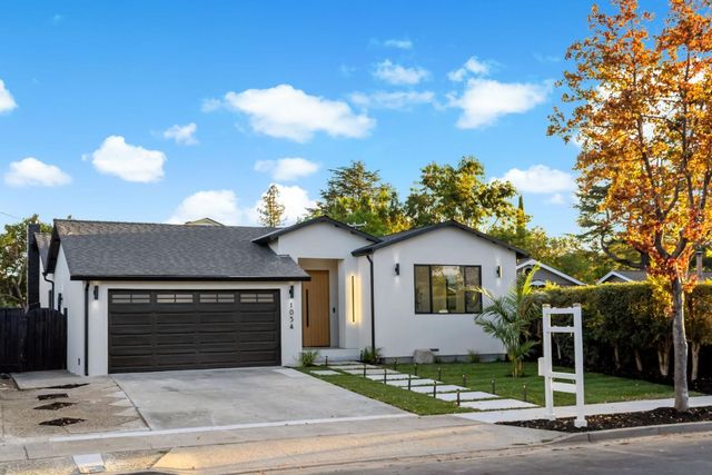1054 Steinway Avenue, Campbell, CA 95008