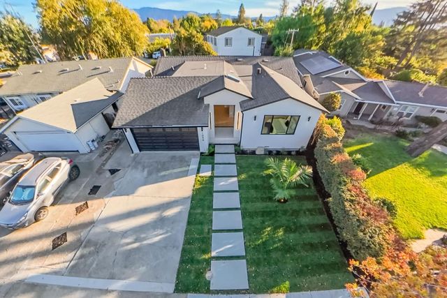 1054 Steinway Avenue, Campbell, CA 95008