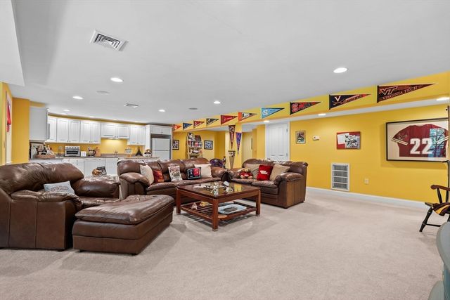 894 Liberty Street 6, Braintree, MA 02184