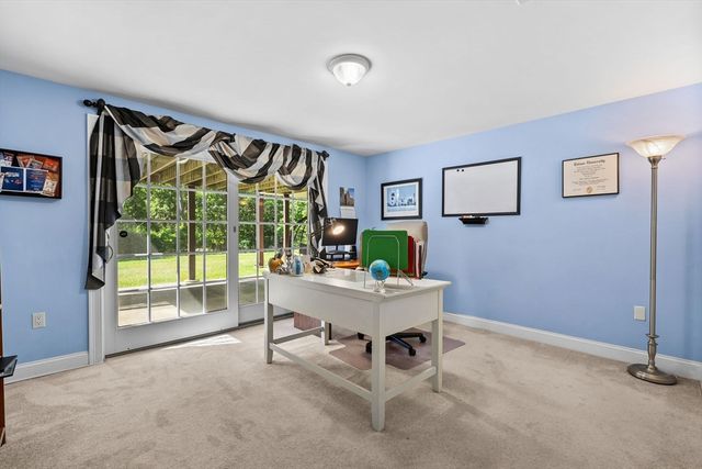 894 Liberty Street 6, Braintree, MA 02184
