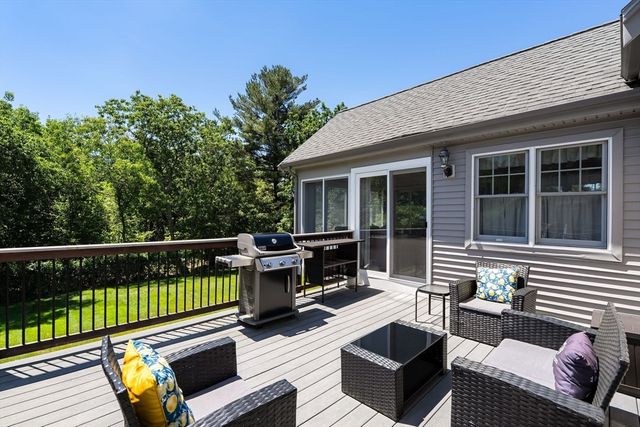 894 Liberty Street 6, Braintree, MA 02184