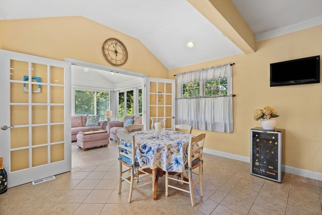 894 Liberty Street 6, Braintree, MA 02184