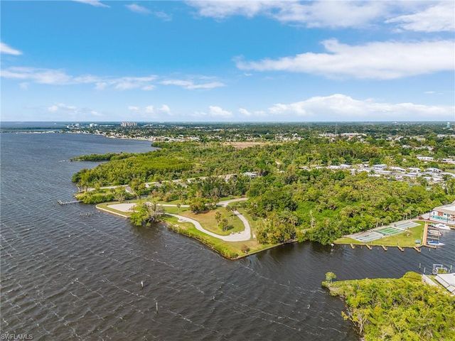 14591 Paul Revere LOOP, North Fort Myers, FL 33917