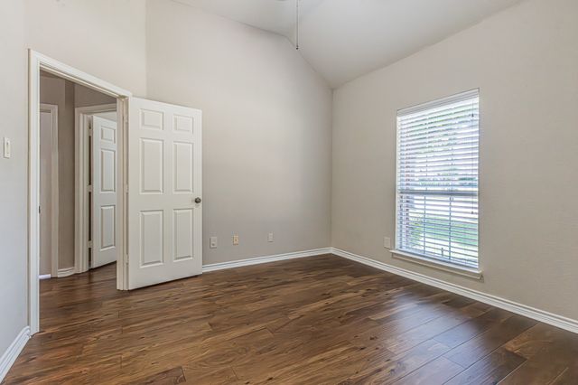 1426 Ranch Hill Drive, Irving, TX 75063