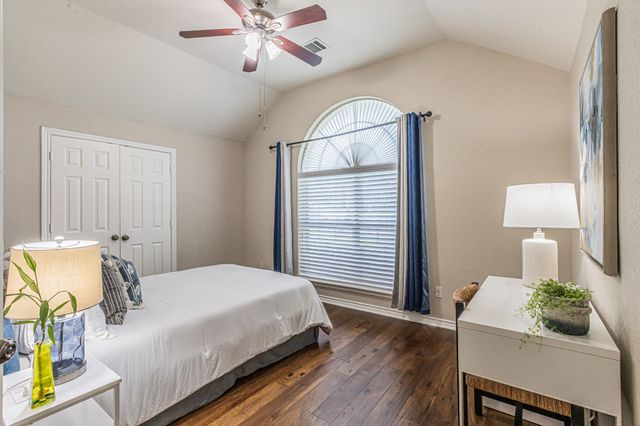 1426 Ranch Hill Drive, Irving, TX 75063