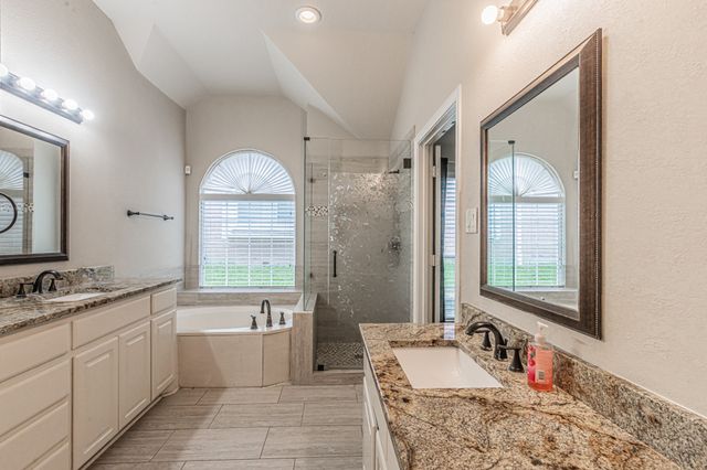 1426 Ranch Hill Drive, Irving, TX 75063