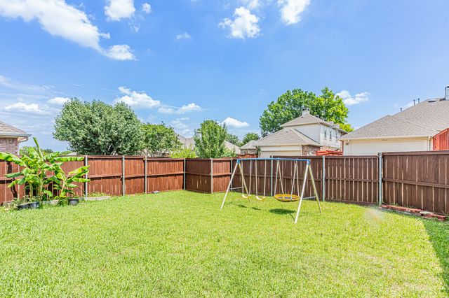 1426 Ranch Hill Drive, Irving, TX 75063