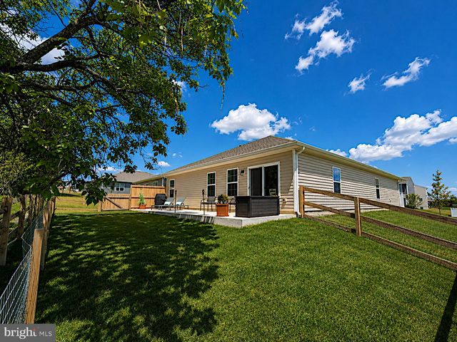 114 GATEHOUSE PL, Charles Town, WV 25414