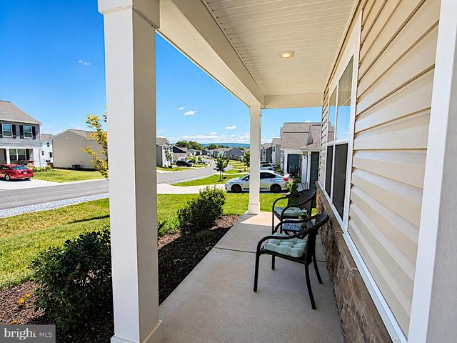 114 GATEHOUSE PL, Charles Town, WV 25414