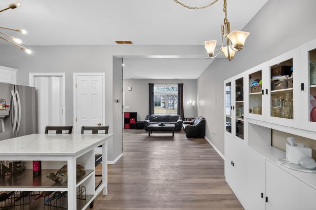 2184 NW 159th Street, Clive, IA 50325