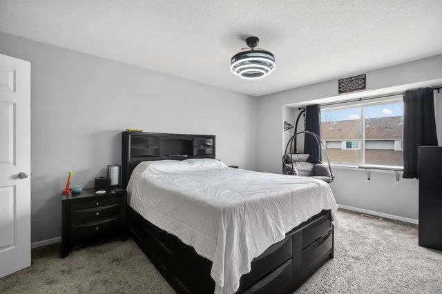 2184 NW 159th Street, Clive, IA 50325