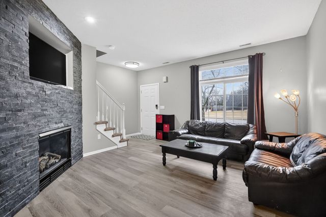 2184 NW 159th Street, Clive, IA 50325