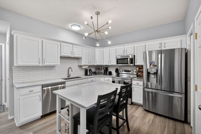 2184 NW 159th Street, Clive, IA 50325