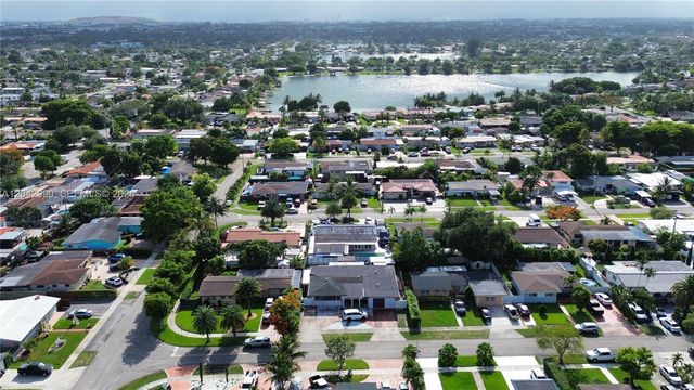 11512 NW 58th Ave, Hialeah, FL 33012