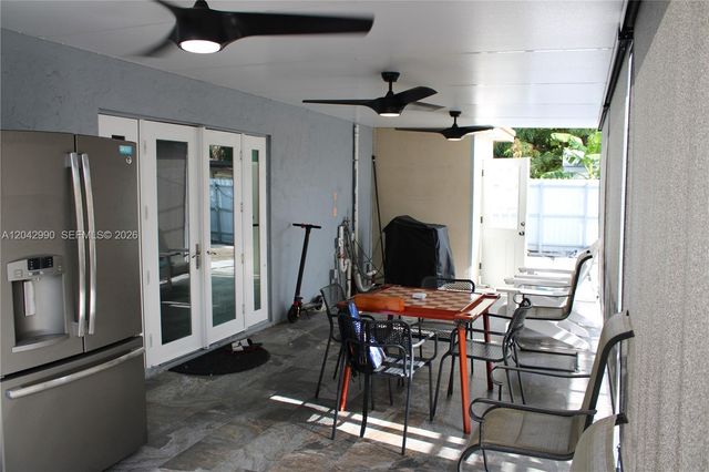11512 NW 58th Ave, Hialeah, FL 33012